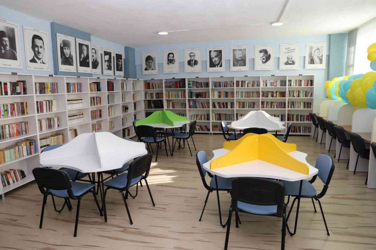 Bursa’da okul kütüphanelerindeki kitap sayısı 3,5 milyona yaklaştı