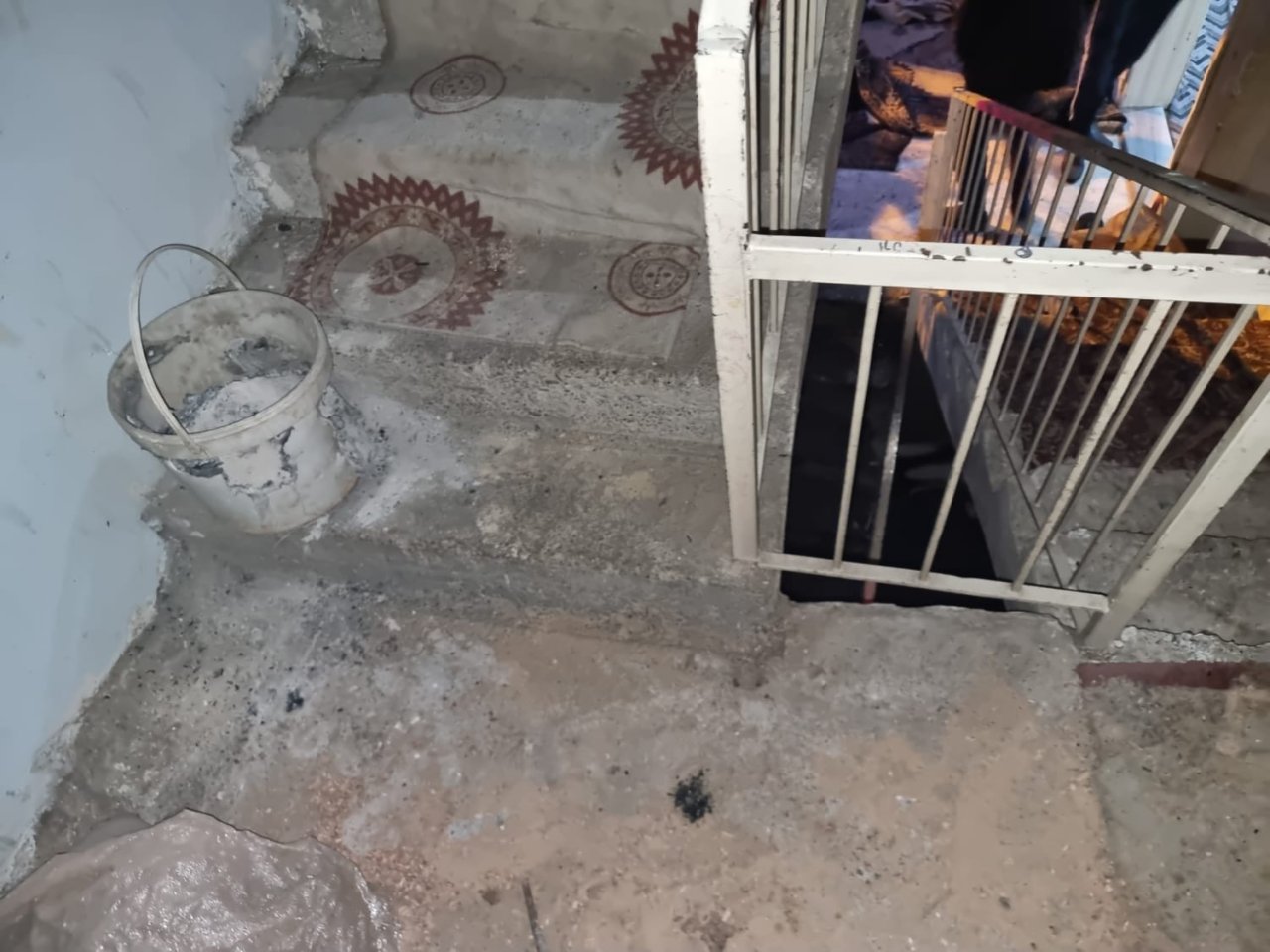 Kahramanmaraş’ta ev yangını: İfaiye erleri 8 kişiyi alevlerin arasından çıkardı