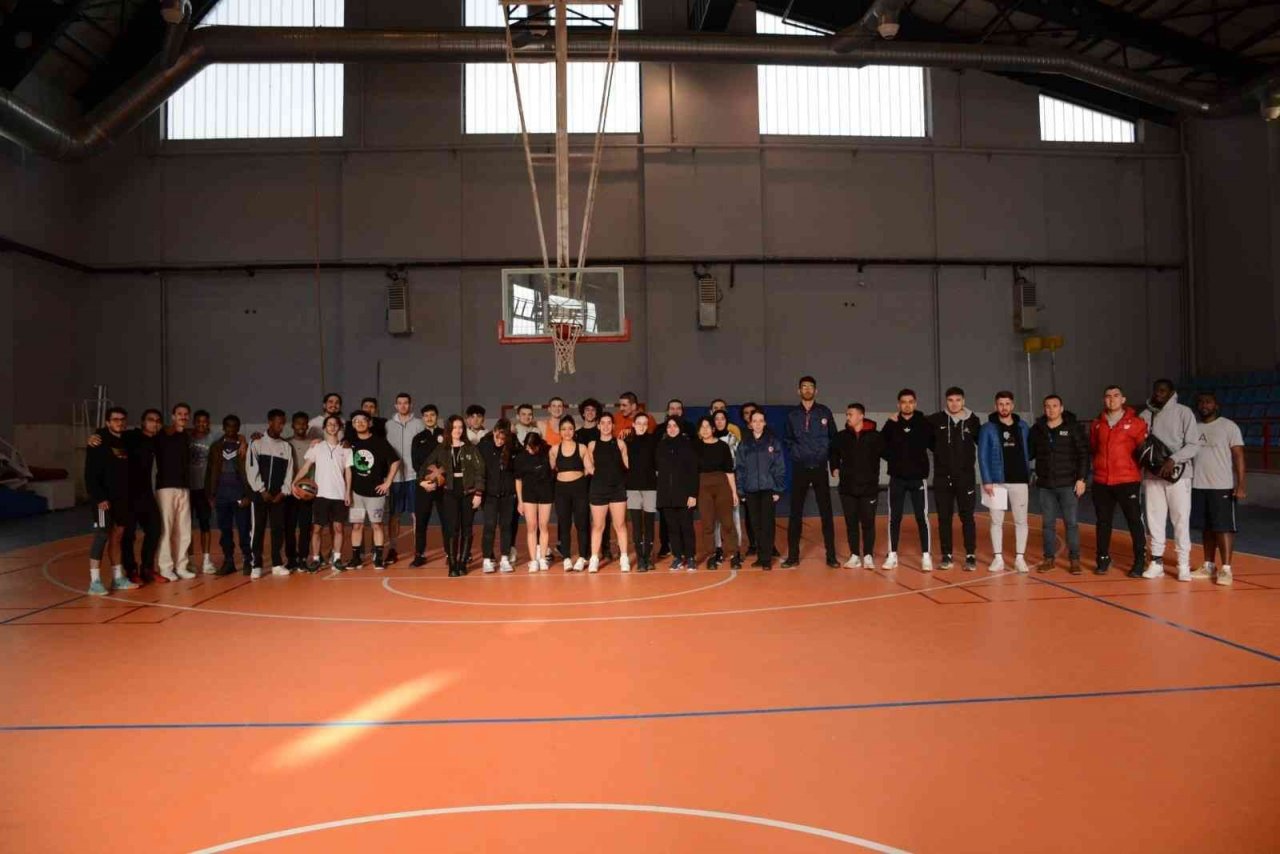 Sokaktan gelen rekabet