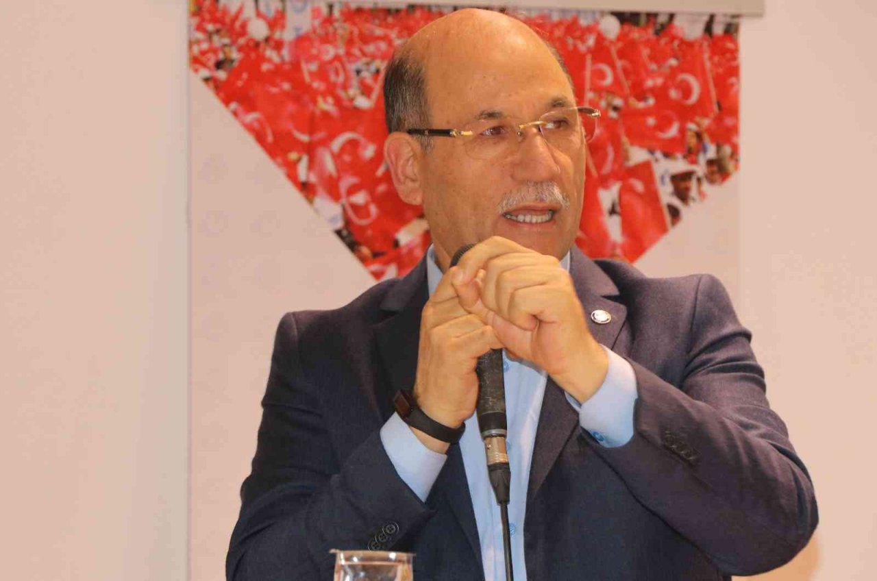 Eğitim-Bir-Sen Adana’dan memura zam ve eşel mobil talebi