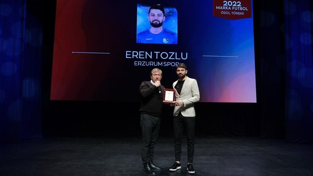 Spor Toto 1. Lig’de yılın santraforu Eren Tozlu oldu