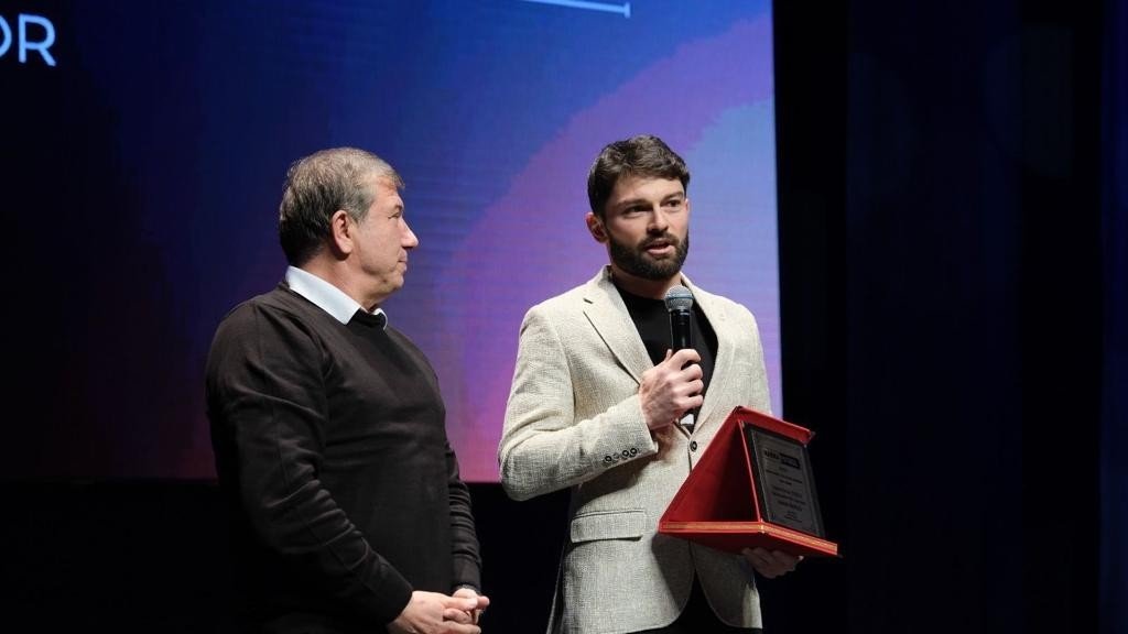 Spor Toto 1. Lig’de yılın santraforu Eren Tozlu oldu