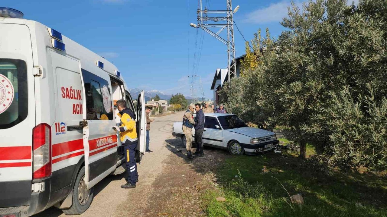 Hatay’da otomobil ile motosiklet çarpıştı: 2 yaralı