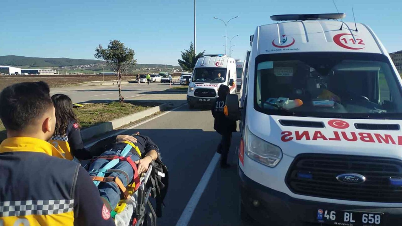 Kahramanmaraş’taki kazada 12 kişi yaralandı