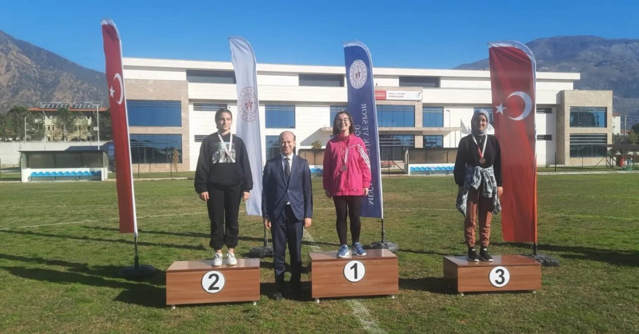 Köyceğizli öğrenciler Atatürk için koştu