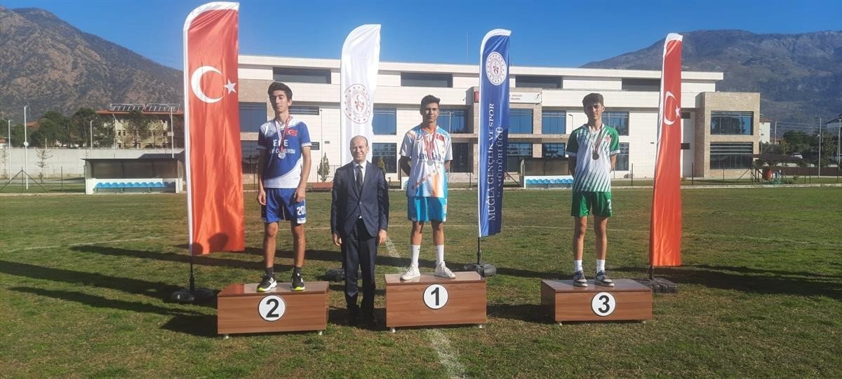 Köyceğizli öğrenciler Atatürk için koştu