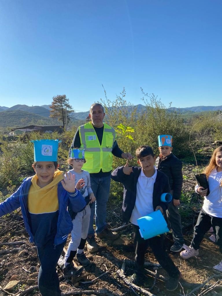Marmaris’te öğrencilerden ‘mavi yeşil ‘ etkinliği