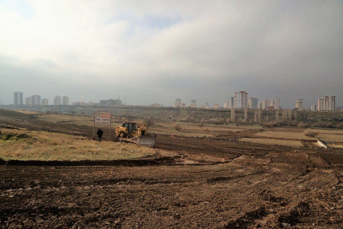 Melikgazi Belediyesi Asfalt Çalışmalarına Devam Ediyor