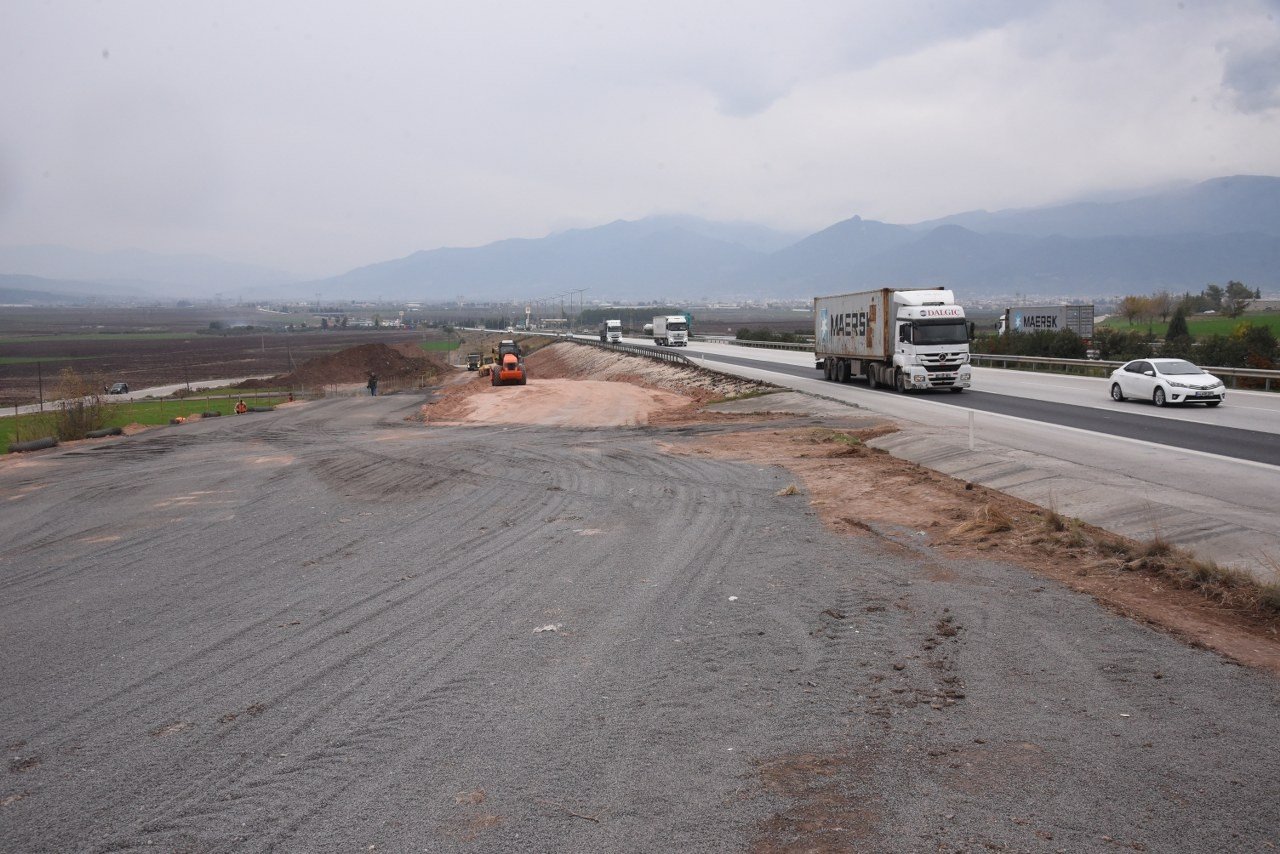 Sakızgediği otoban bağlantı yolu için çalışmalar başladı