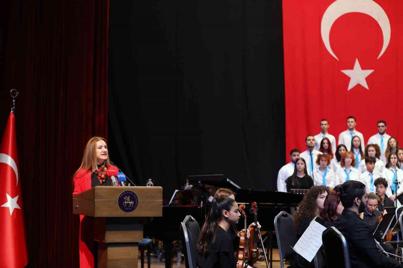 DEÜ’de besteler İzmir’in 100. yılı için yarıştı