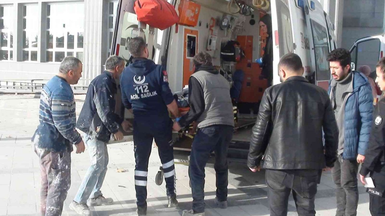 İnşattan düşen işçi yaralandı