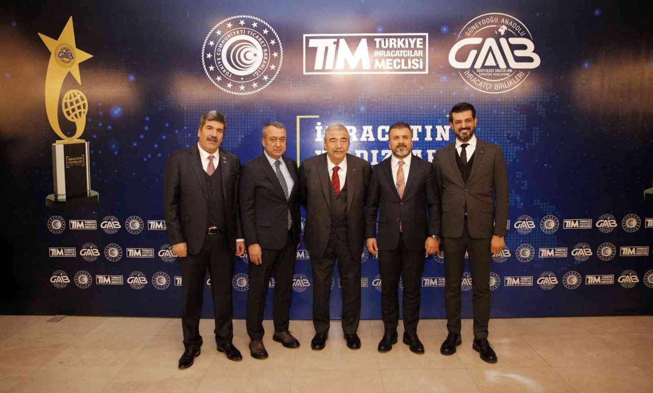 SANKO Dış Ticaret A.Ş ve Sanko Tekstil’e ihracatın yıldızı ödülü