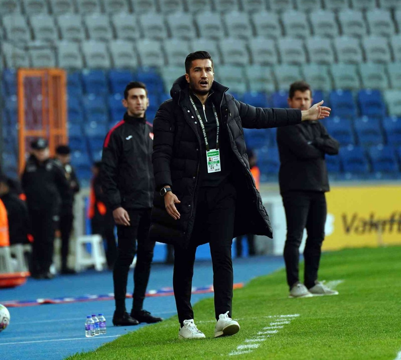 Spor Toto Süper Lig: Medipol Başakşehir: 0 -Antalyaspor: 0 (İlk yarı)