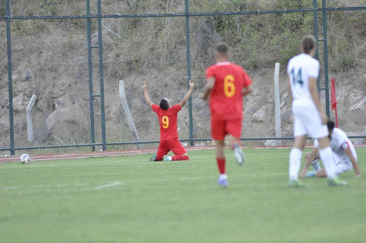 Talha Sarıaslan 8 gole ulaştı