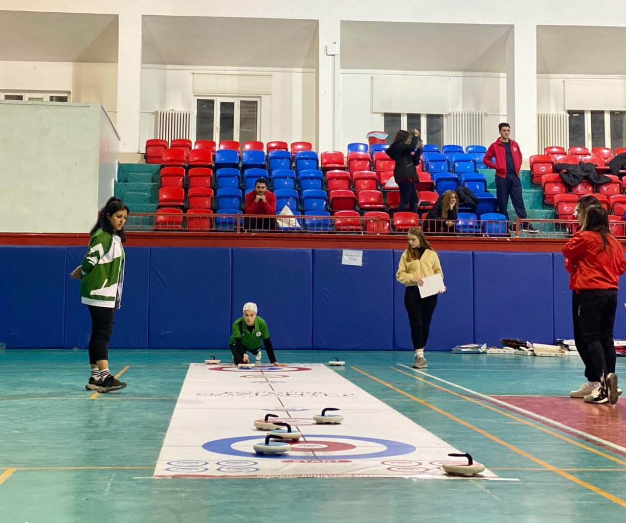 GAÜN takımlarından floor curling Türkiye şampiyonasına damga