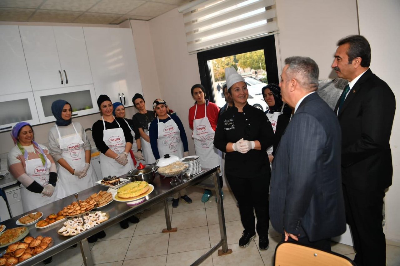 El emeği göz nuru ürünler sergilendi