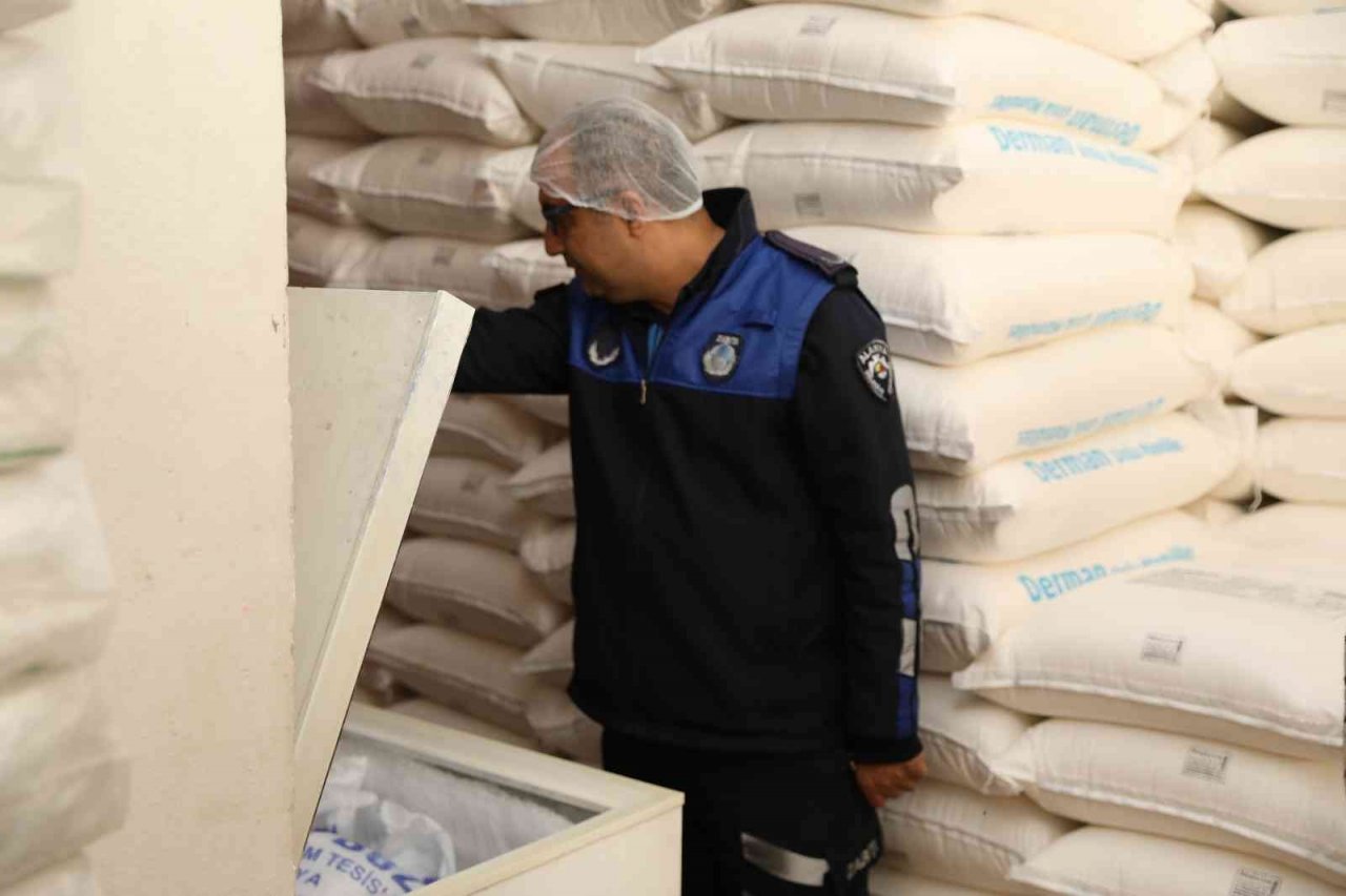 Alanya’da zabıtadan yılbaşı denetimi