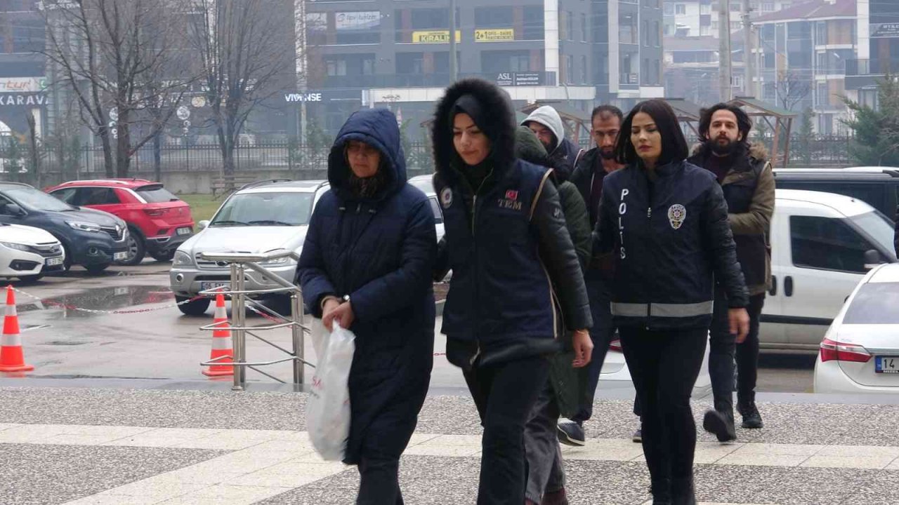 Bolu’da DEAŞ ve FETÖ’den gözaltına alınan 3 şüpheli adliyede