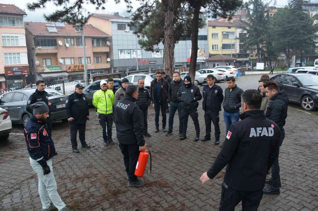 Emniyet personeline AFAD’dan eğitim