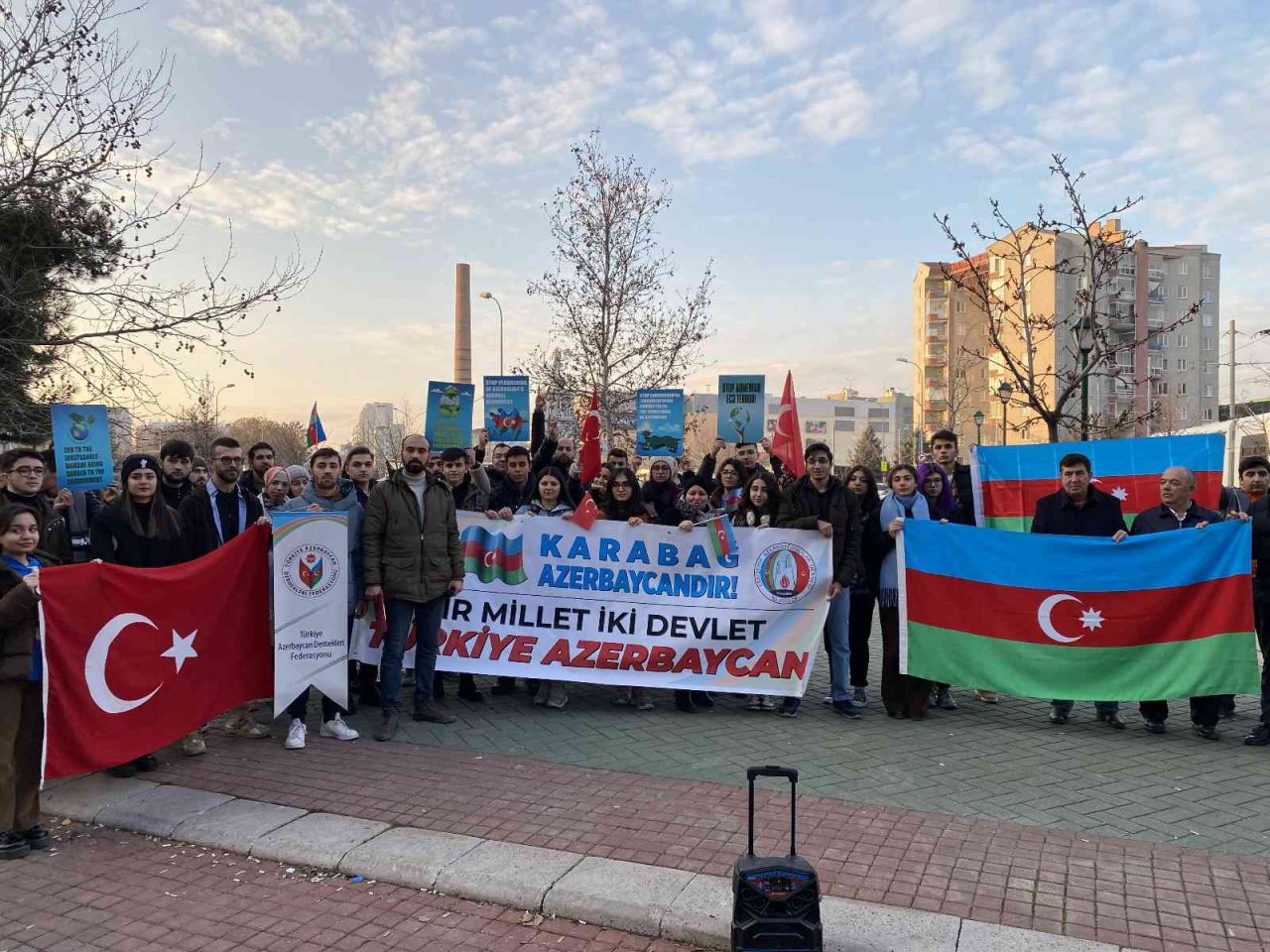 Eskişehir Azerbaycanlılar Derneği Gençlik Kolları ekolojik teröre karşı çıktı