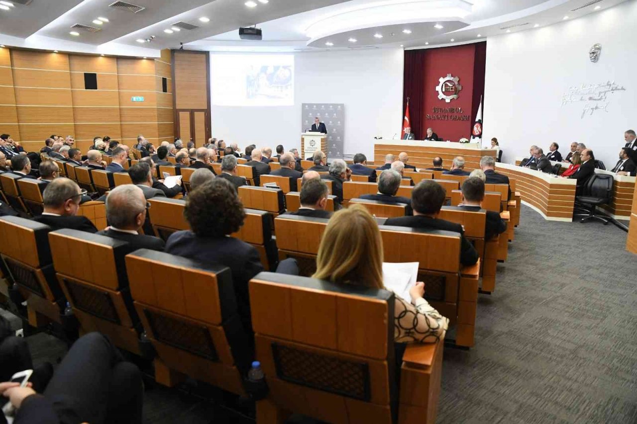 Sanayici 2023 için temkinli iyimserliği işaret ediyor