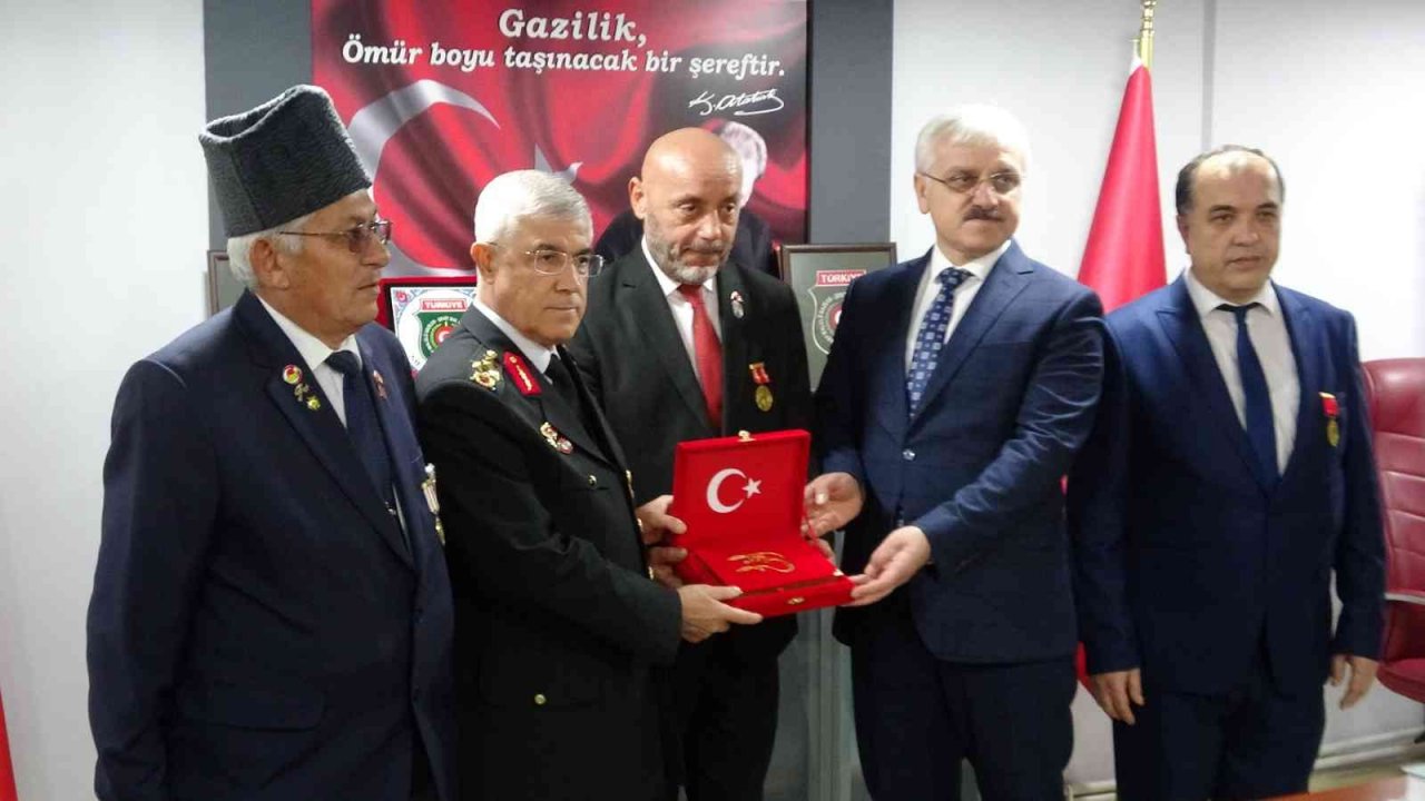 Jandarma Genel Komutanı Orgeneral Arif Çetin: “Şehit yakınlarımızın ve gazilerimizin emrine amadeyiz”