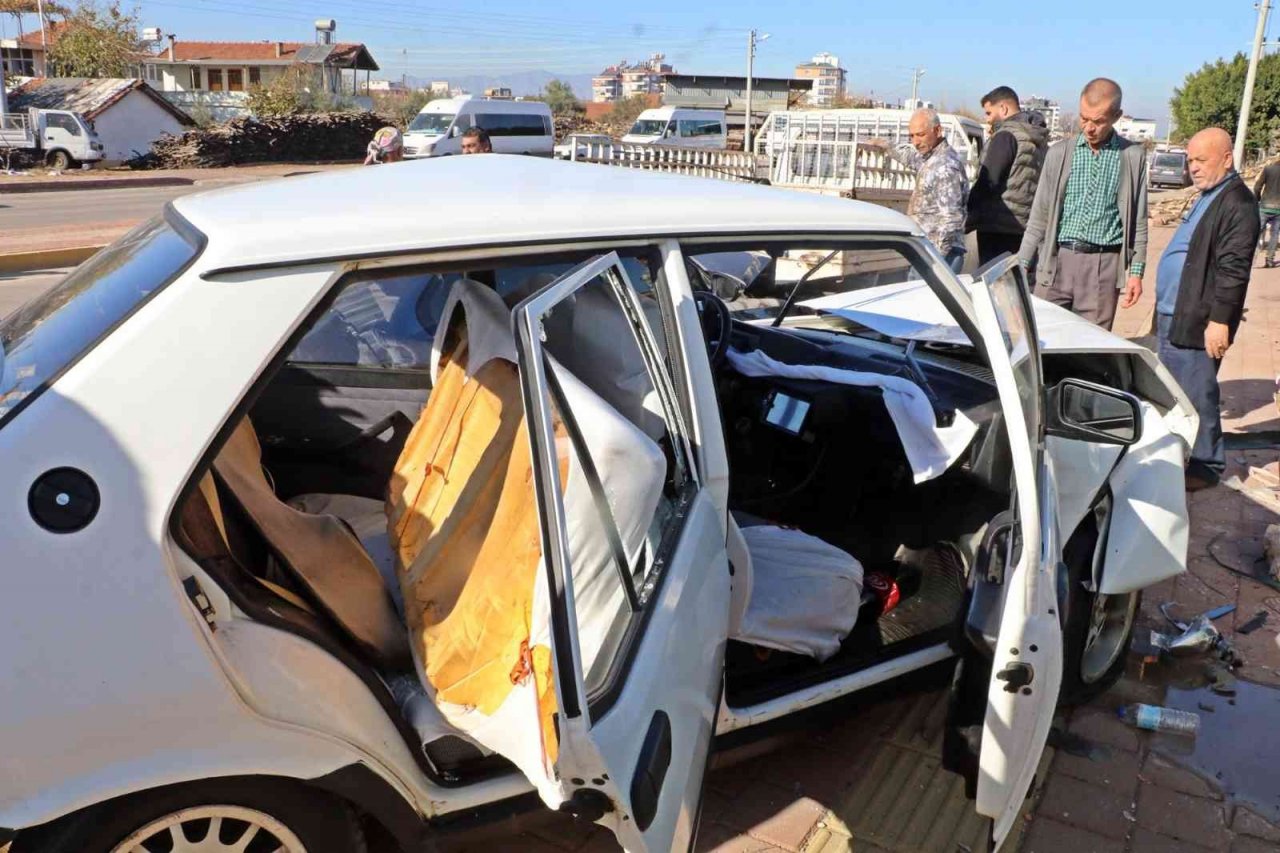 Direksiyon hakimiyetini kaybedince zincirleme kazaya neden oldu: 1 yaralı