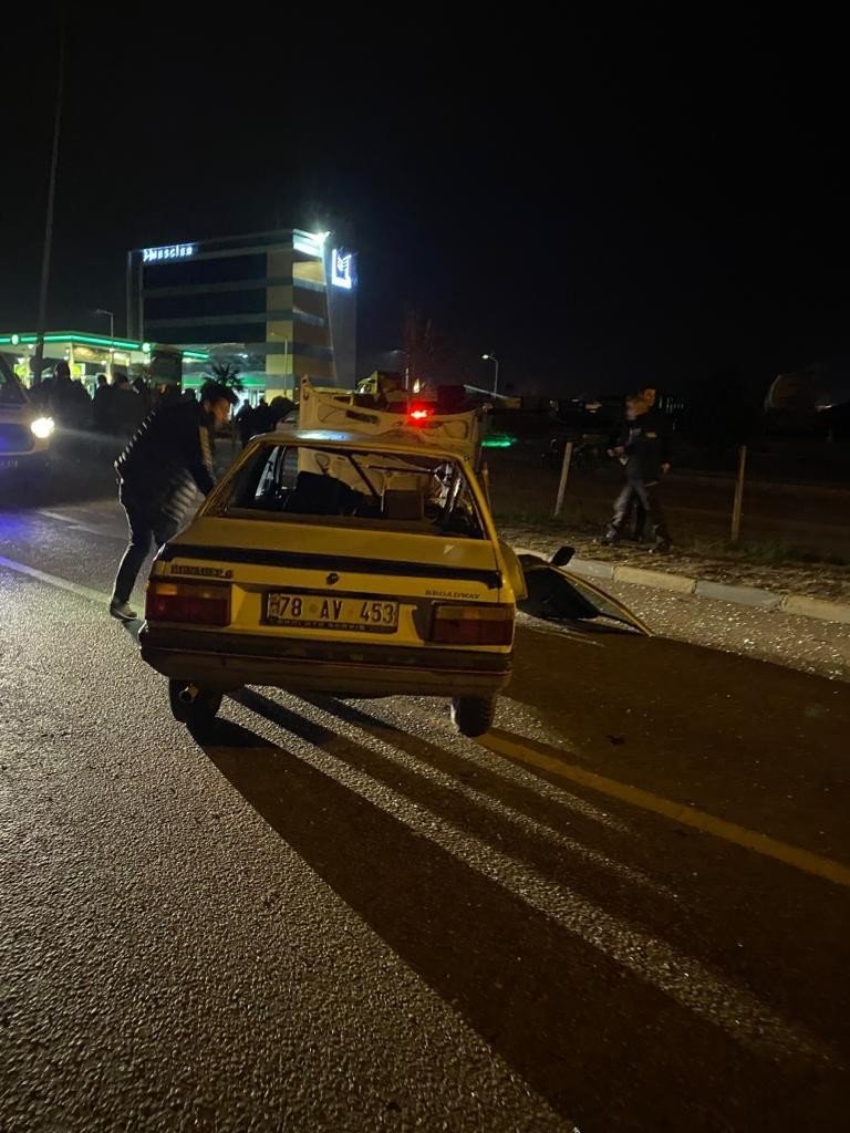 Karabük’te trafik kazası: 3 yaralı