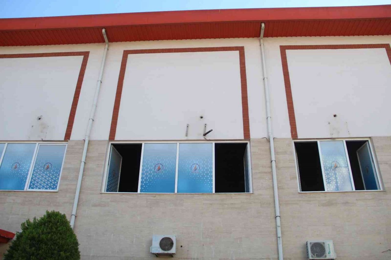 ’Vasiyet’ yalanıyla belediyeyi 600 bin lira dolandırdığı iddia edilen şahısla ilgili işlem başlatıldı