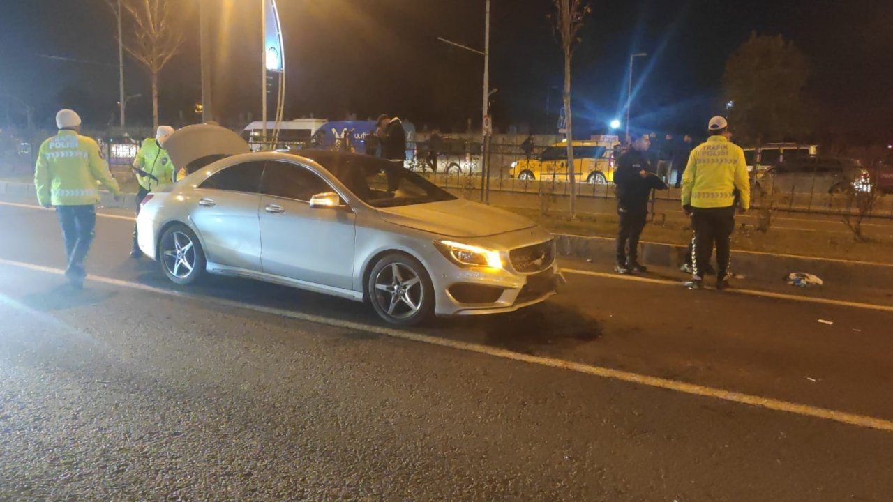 Otomobilin çarptığı çocuk kurtarılamadı