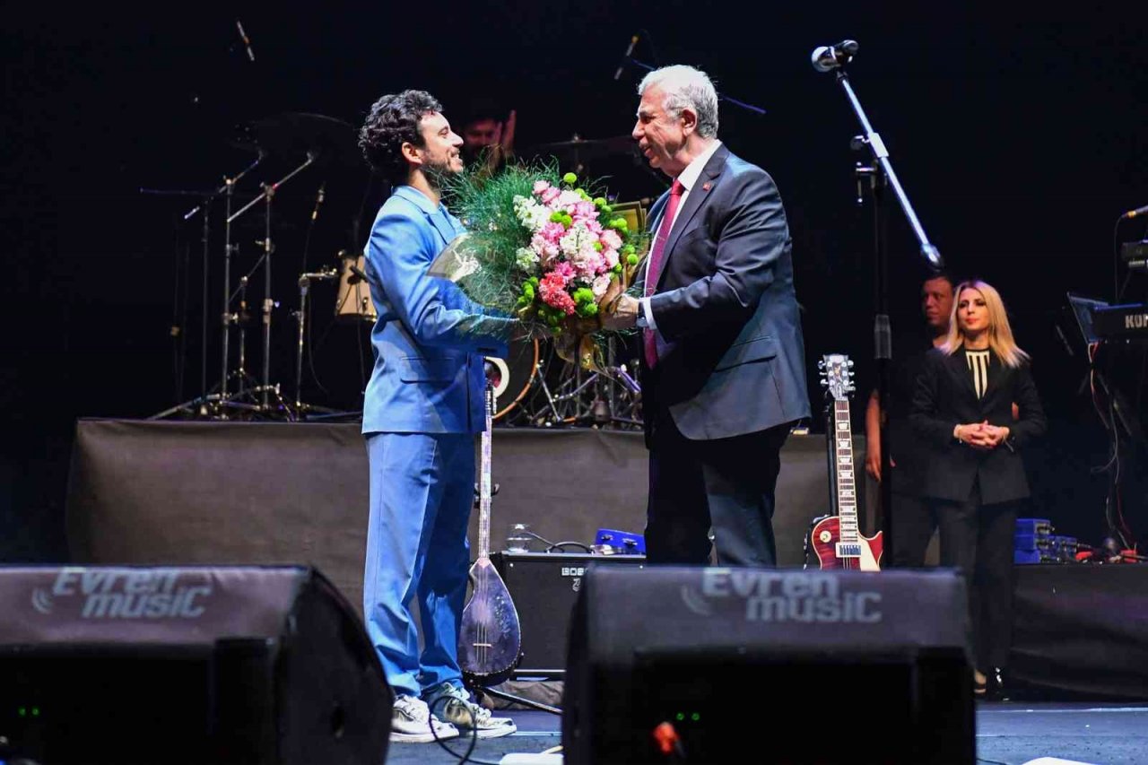 Başkentliler Atatürk’ün Ankara’ya gelişinin 103. yılını coşkuyla kutladı