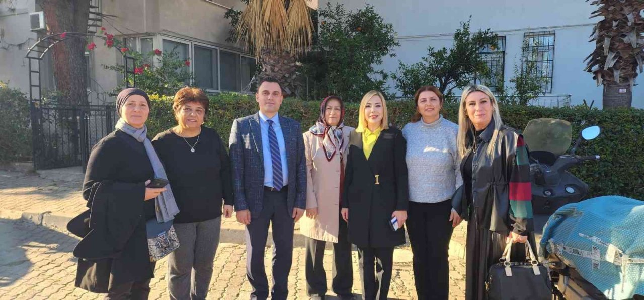 AK Parti Muğla Milletvekili Gökcan, Marmaris’te görüşmelerde bulundu