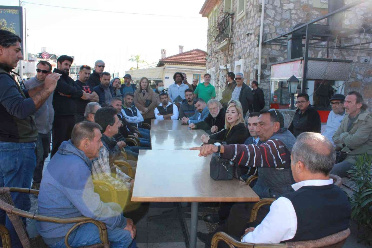 AK Parti Muğla Milletvekili Gökcan, Marmaris’te görüşmelerde bulundu