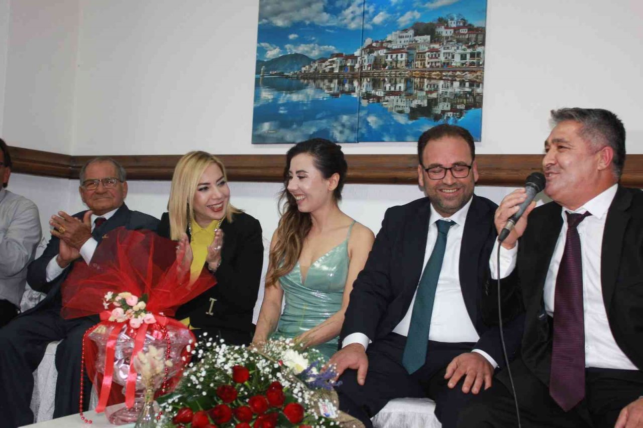 AK Parti Muğla Milletvekili Gökcan, Marmaris’te görüşmelerde bulundu
