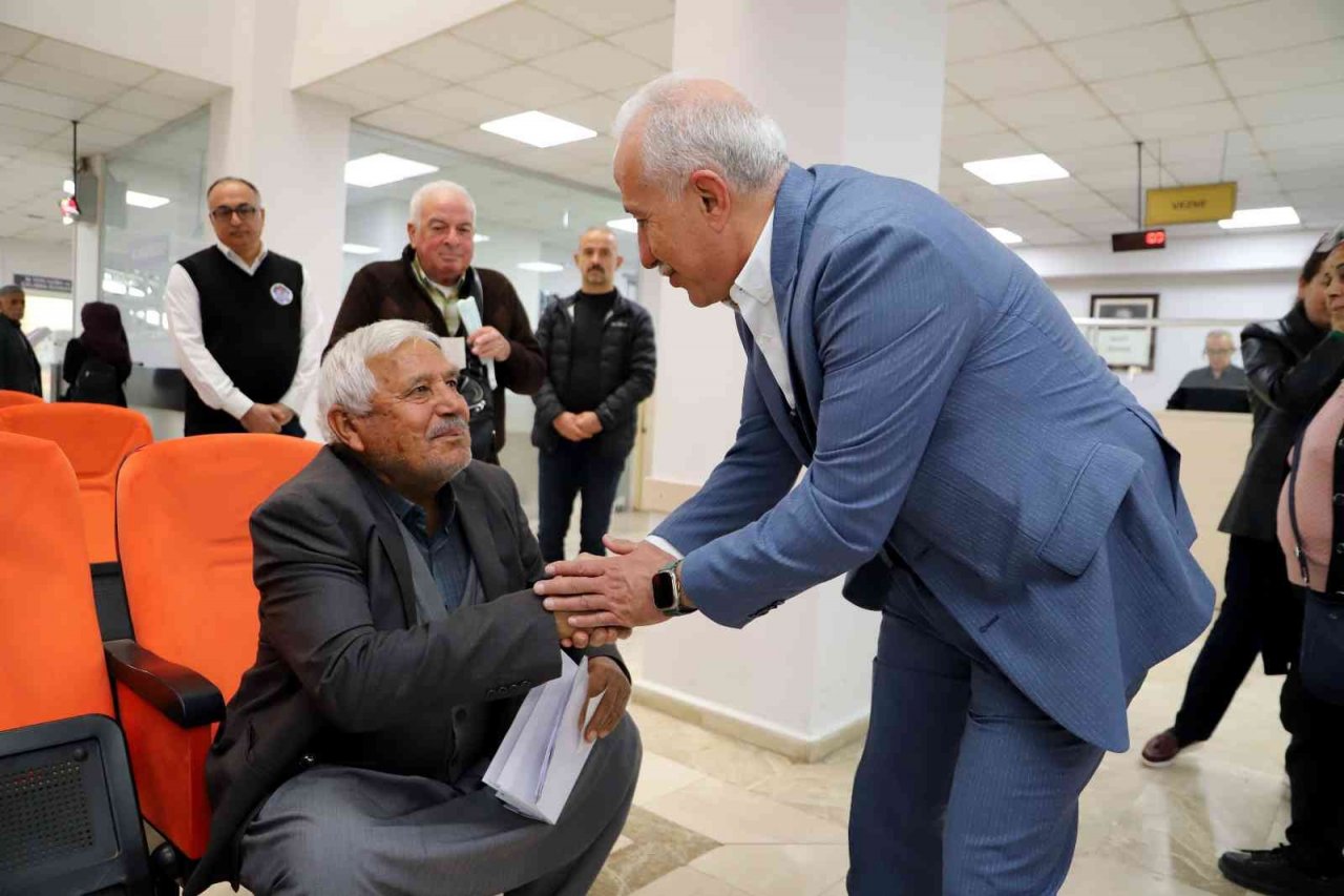 Başkan Gültak beyaz masaya geçti, talepleri dinledi