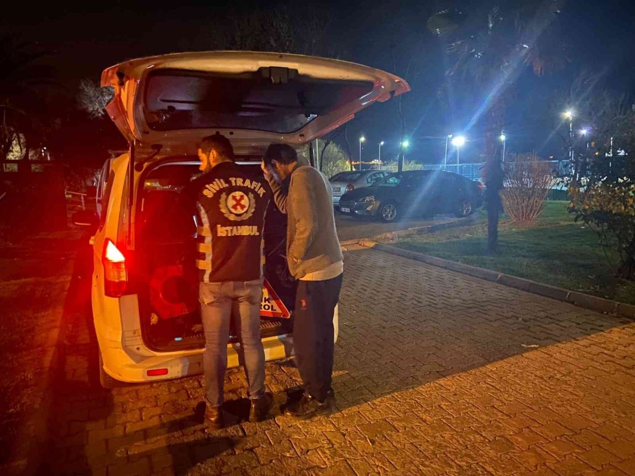 Basın Ekspres yolunda trafiği tehlikeye atan sürücüler yakalandı