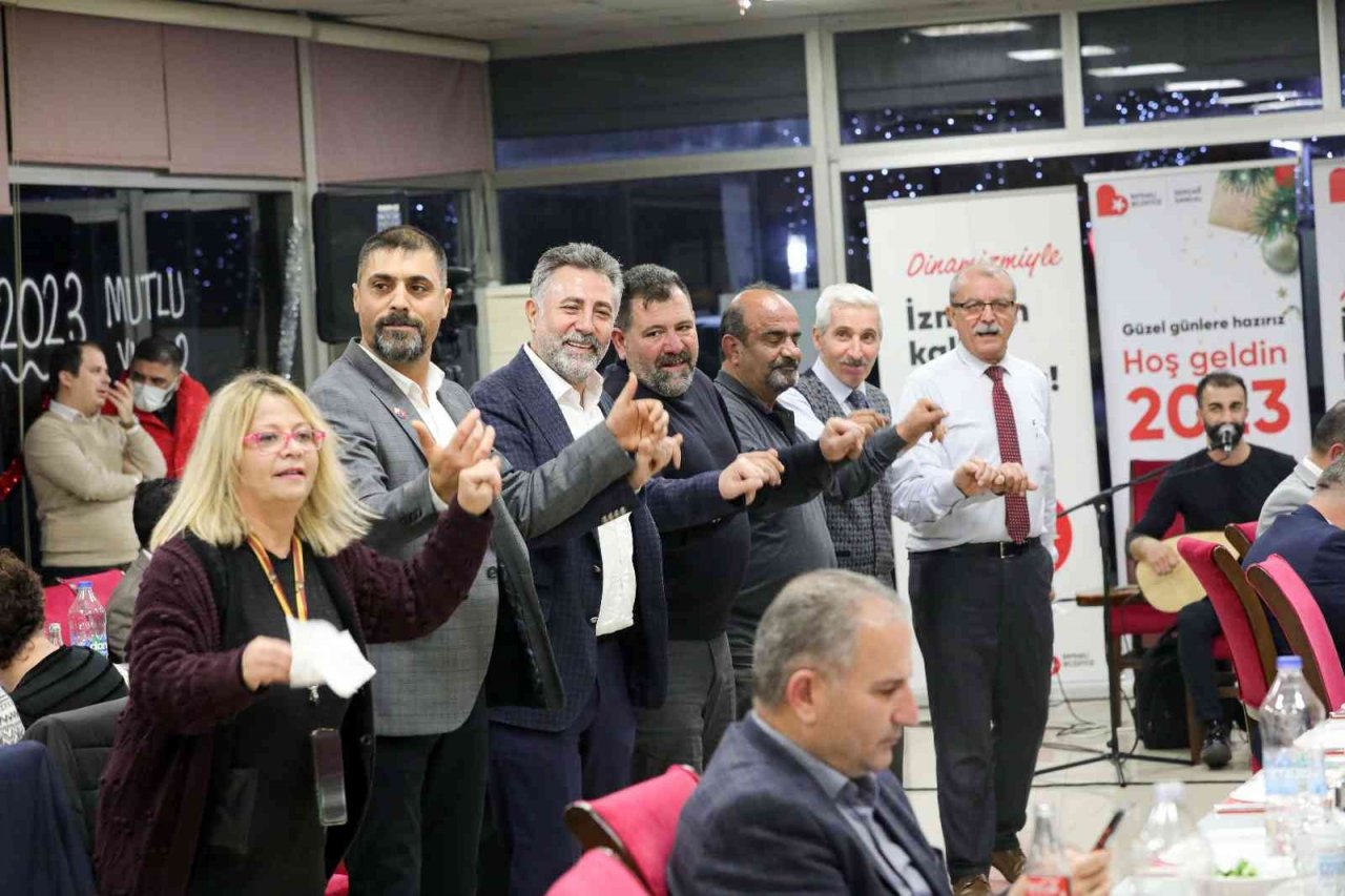 Bayraklı’da yılbaşı coşkusu