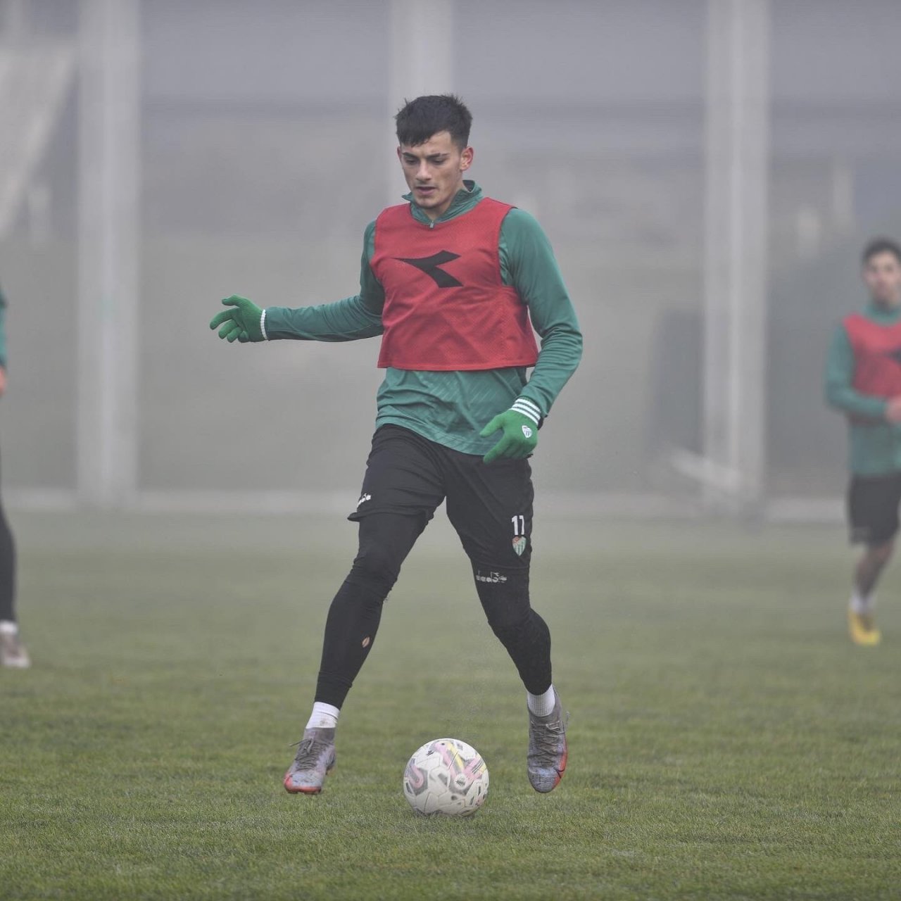 Bursaspor sınır alan oyunu oynadı