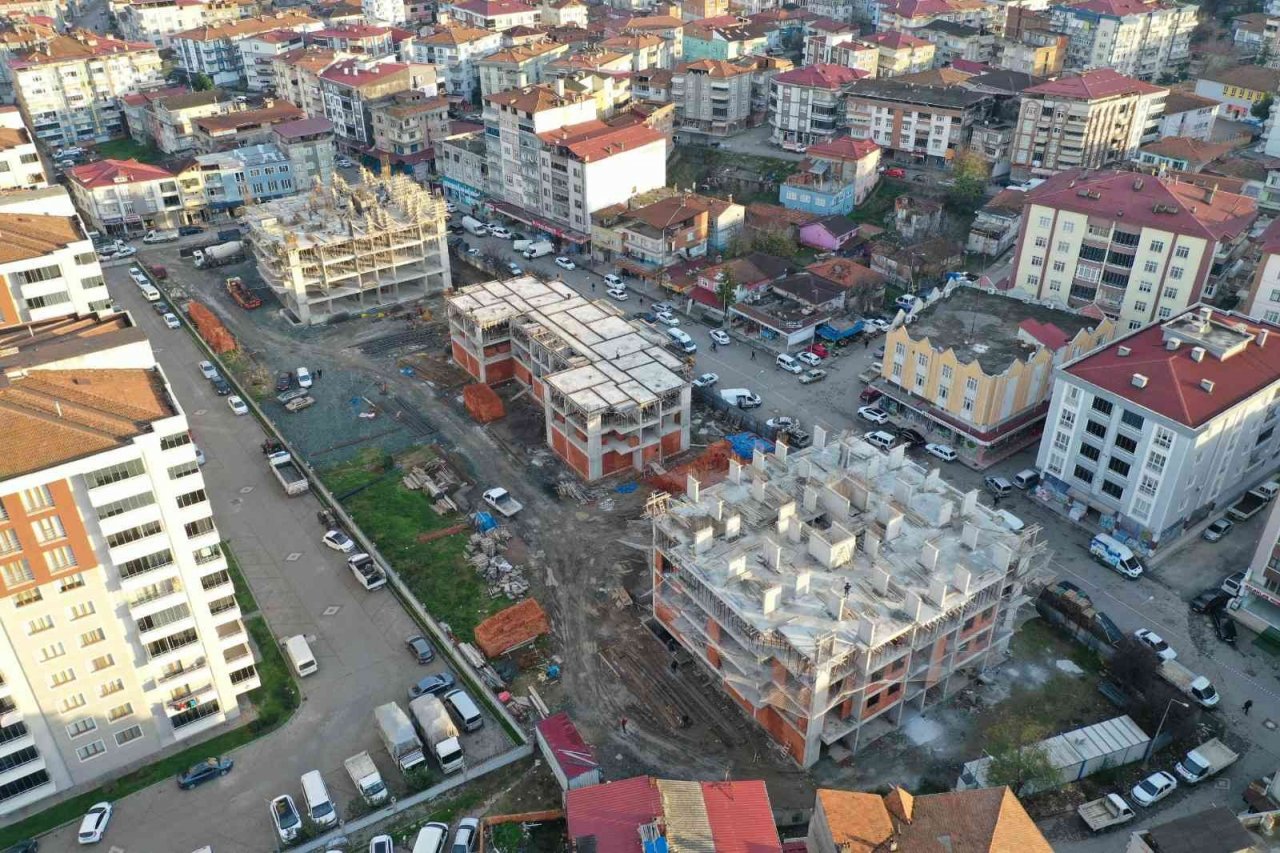 Başkan Doğan: "Hem konforlu hem de modern daireleri Çarşambamıza kazandırıyoruz"