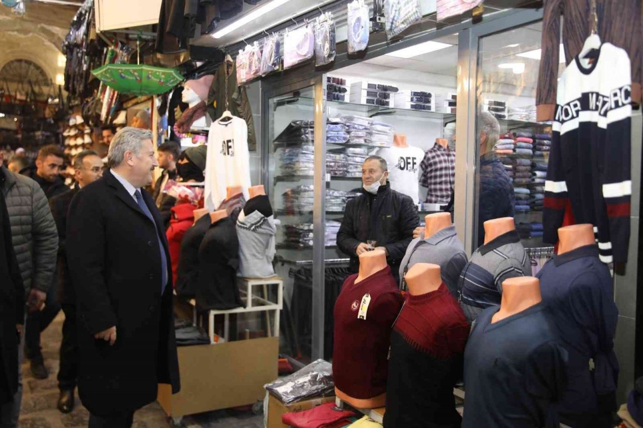 Başkan Palancıoğlu, Kapalı Çarşı Esnafını Ziyaret Etti