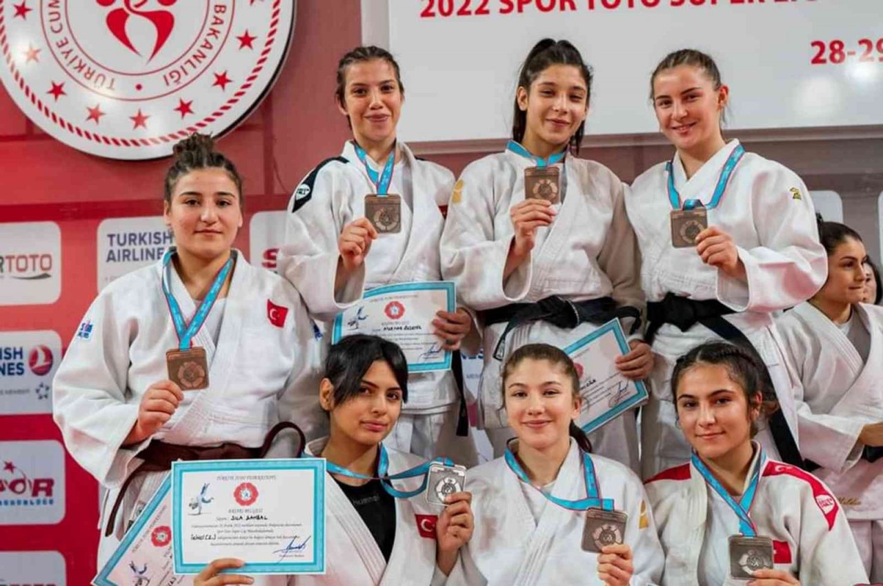 Denizlili Kadın Judo Takımı Avrupa Golden Lig’de