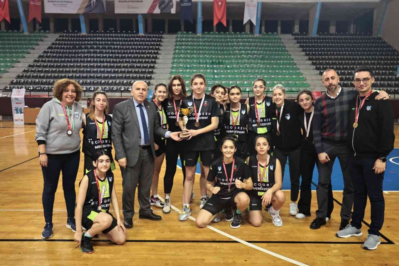 Potanın şampiyonu Ecogreen Merkezefendi oldu