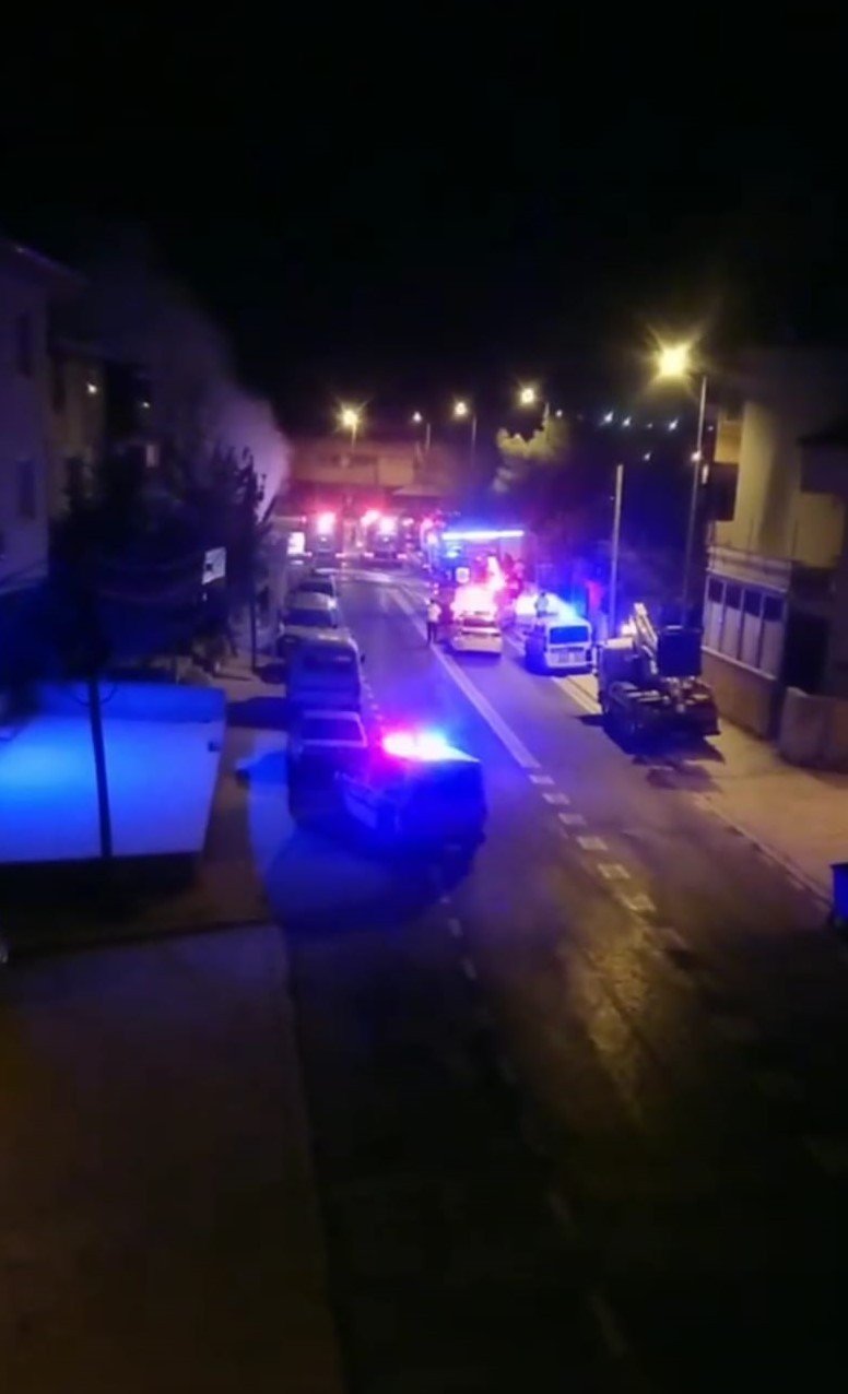 Market alev alev yandı