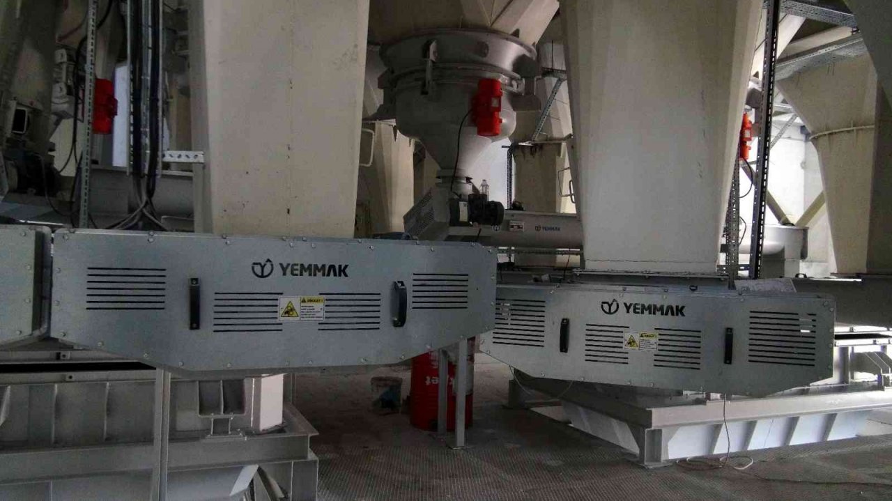 Ezine Gıda İhtisas OSB’nin ilk fabrikası üretime başladı