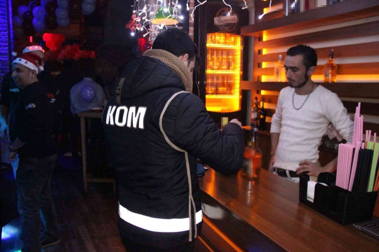 İzmir’de yılbaşında 6 bin polis görev başında