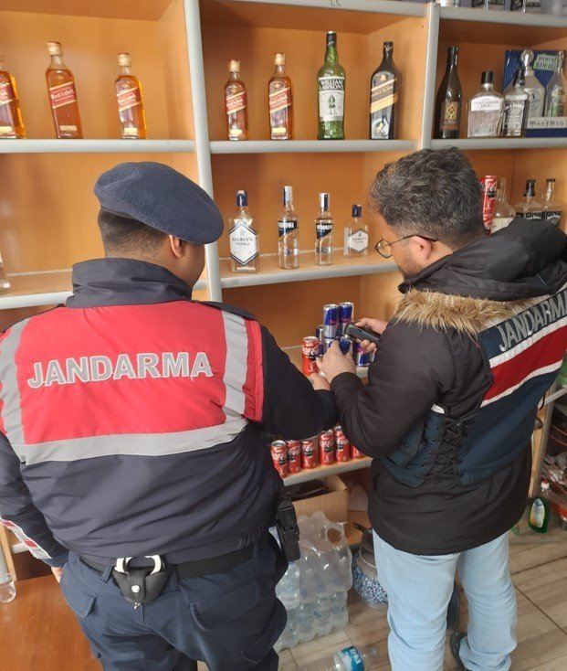 Belgesi olmadan alkol satışı yapan işletmelere operasyon