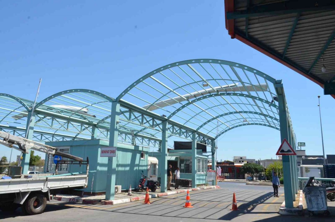 Tarsus Hal Kompleksinde aydınlatma sistemi yapıldı