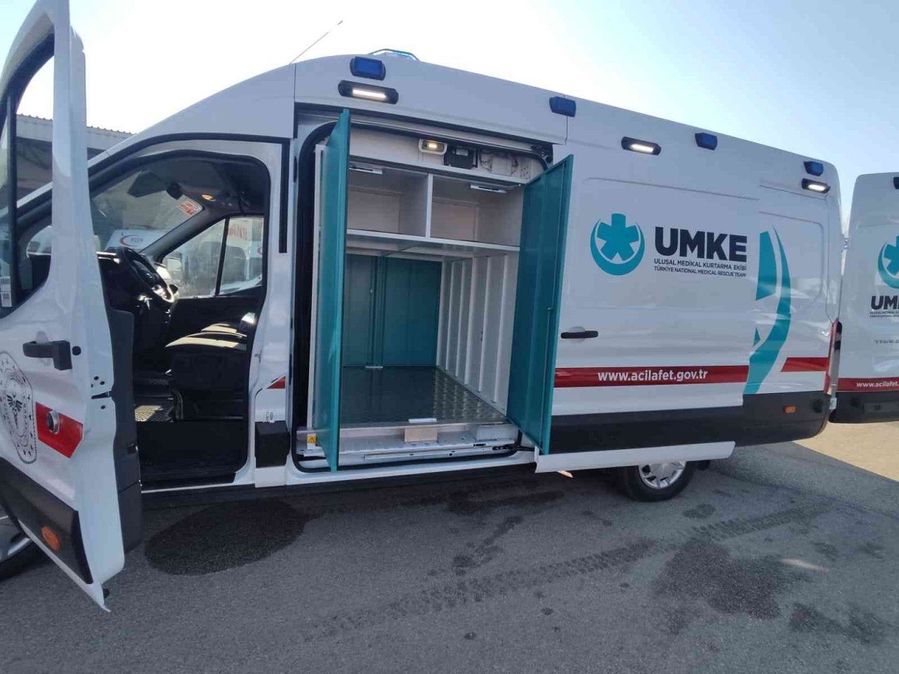 Düzce’ye tam donanımlı acil müdahale aracı