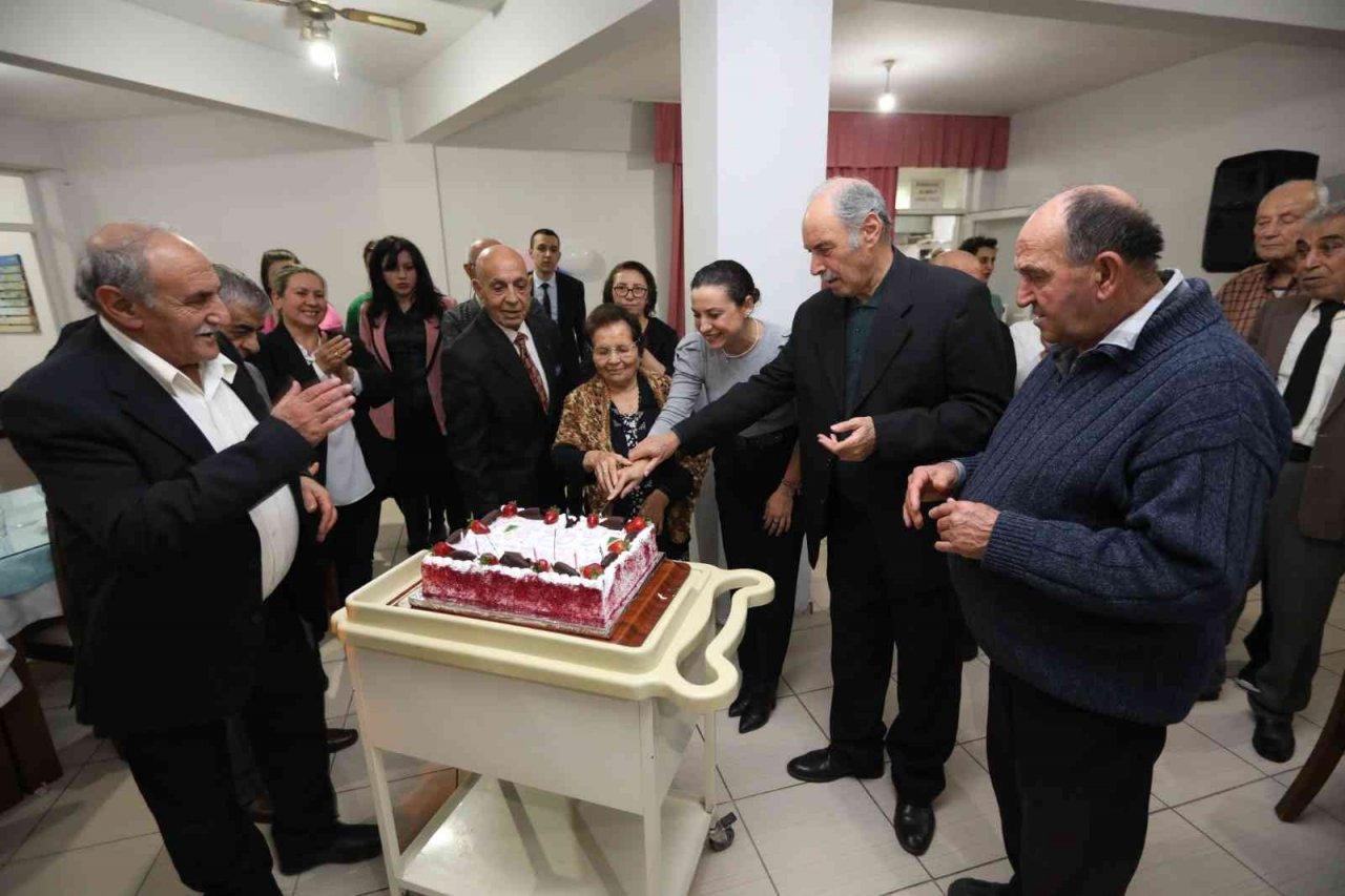 Selçuk’ta Yeni Yıl Panayırı açıldı