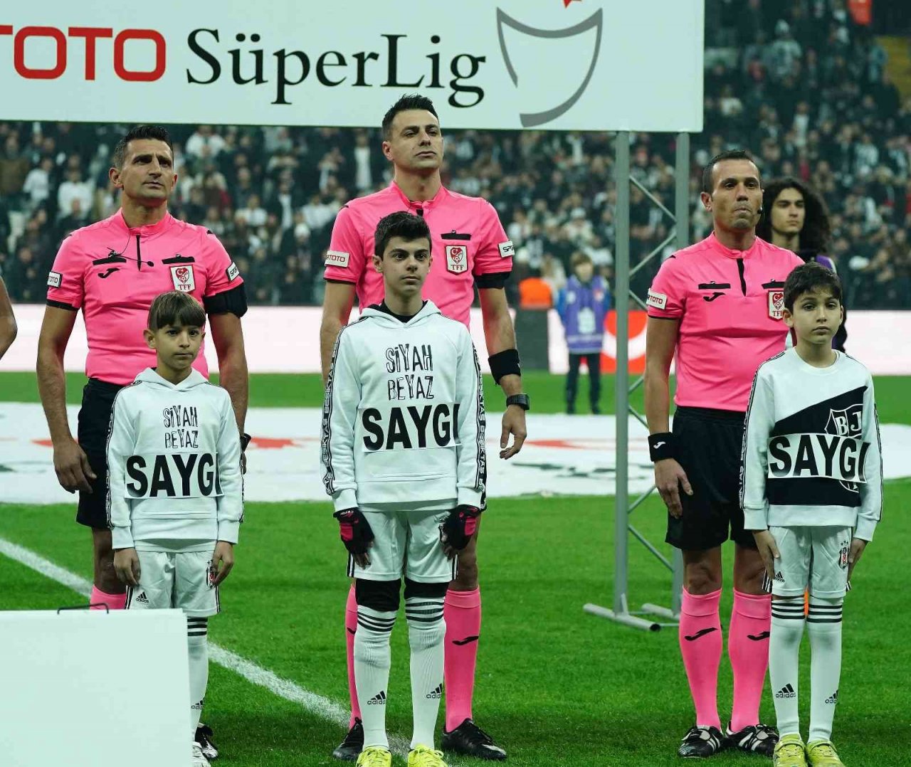 Spor Toto Süper Lig: Beşiktaş: 1 - Adana Demirspor: 0 (Maç devam ediyor)